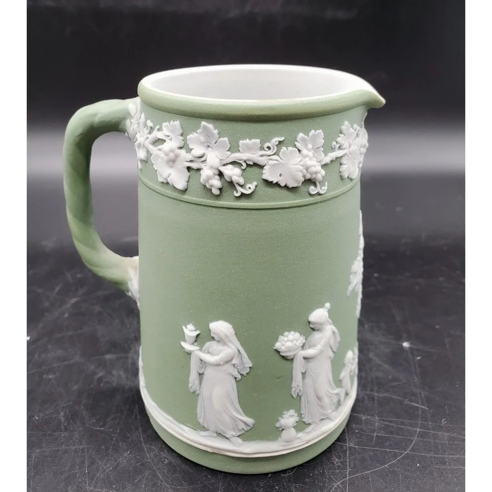 Antique Wedgwood Jasperware Green Pitcher w Handle England 1936 4.5